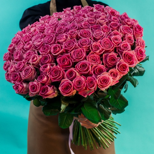 101 розовая роза (Россия)