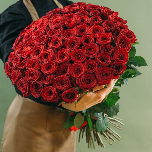 75 красных роз (Россия)