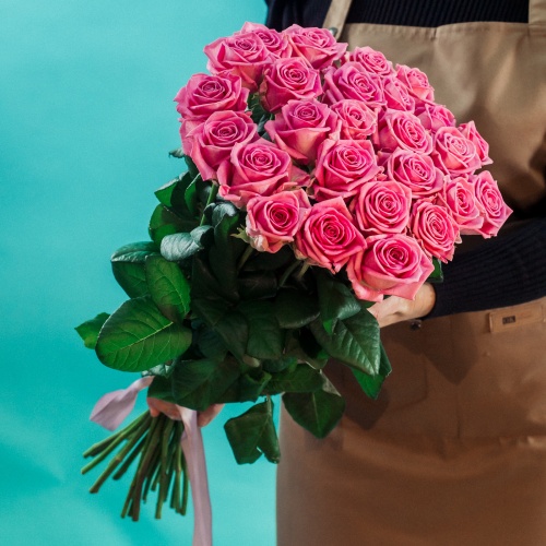 25 розовых роз (Россия)