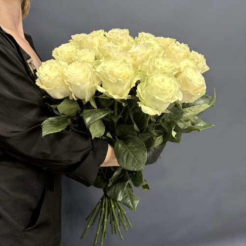 25 белых роз Мондиаль (Эквадор)