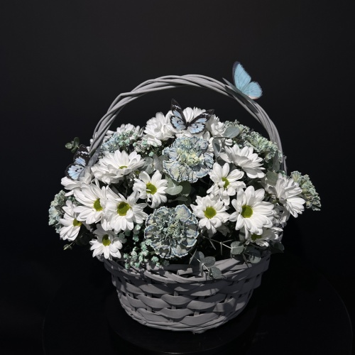 Корзина из гвоздик №965425