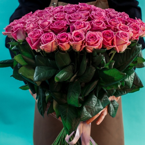 75 розовых роз (Россия)